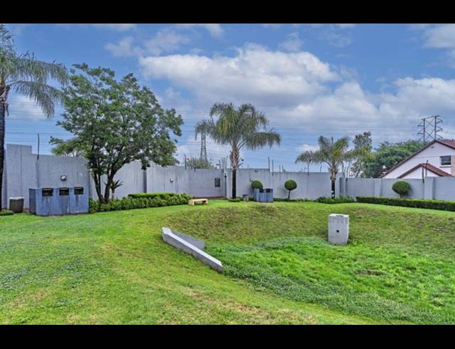 2 BEDROOM PROPERTY TO RENT IN BARBEQUE DOWNS